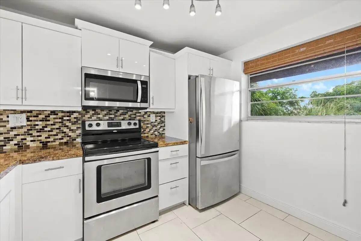 1831 Sabal Palm Drive # 403, Davie FL 33324 photo 5