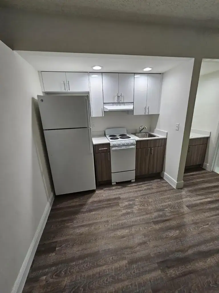 18335 NW 68 Avenue # 323A, Hialeah FL 33015