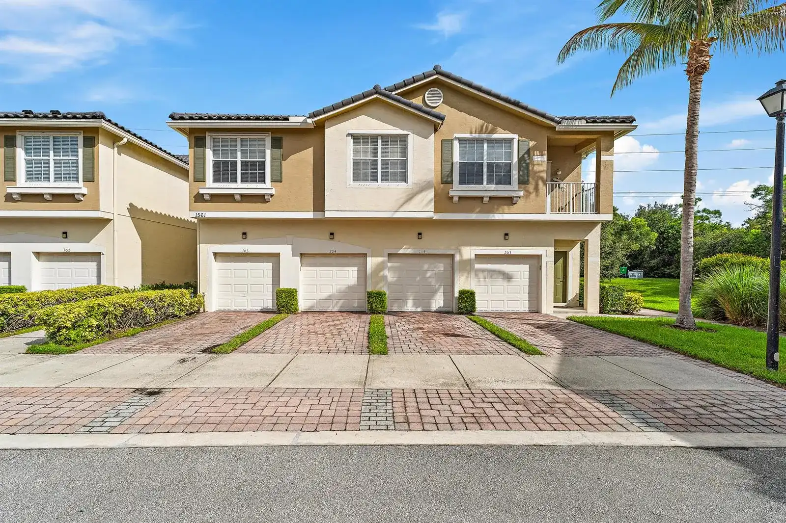 1561 SE Wilshire Place # 204, Stuart FL 34994
