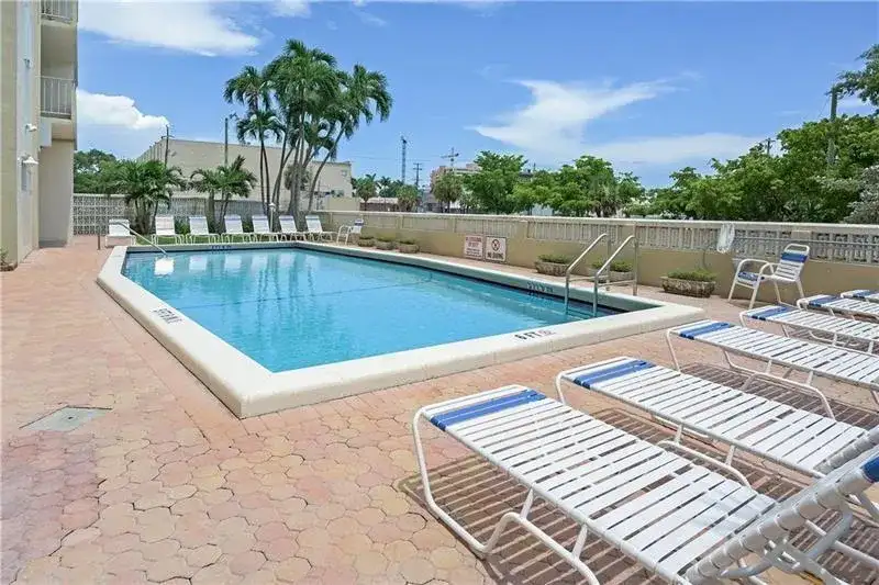 900 NE 18th Avenue # 803, Fort Lauderdale FL 33304 photo 2