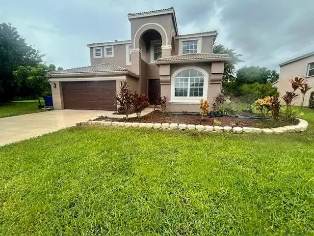 127 Saratoga Boulevard W, Royal Palm Beach FL 33411