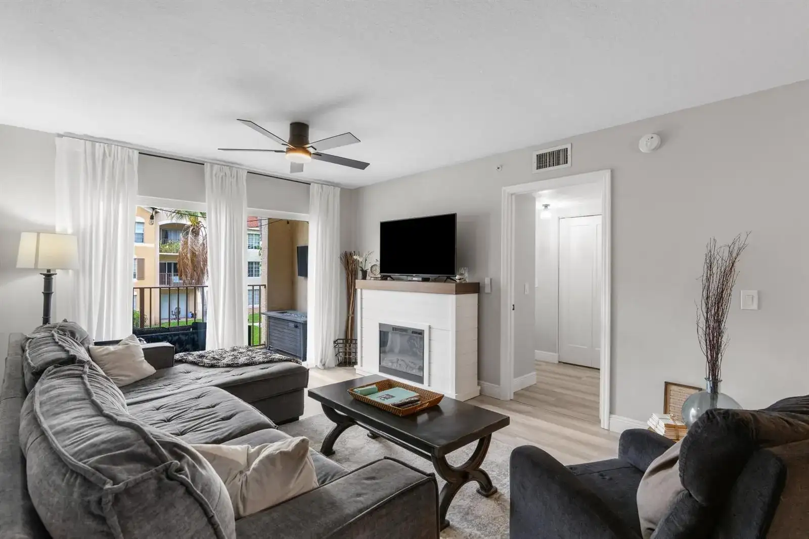 4041 SAN MARINO Boulevard # 202, West Palm Beach FL 33409 photo 3