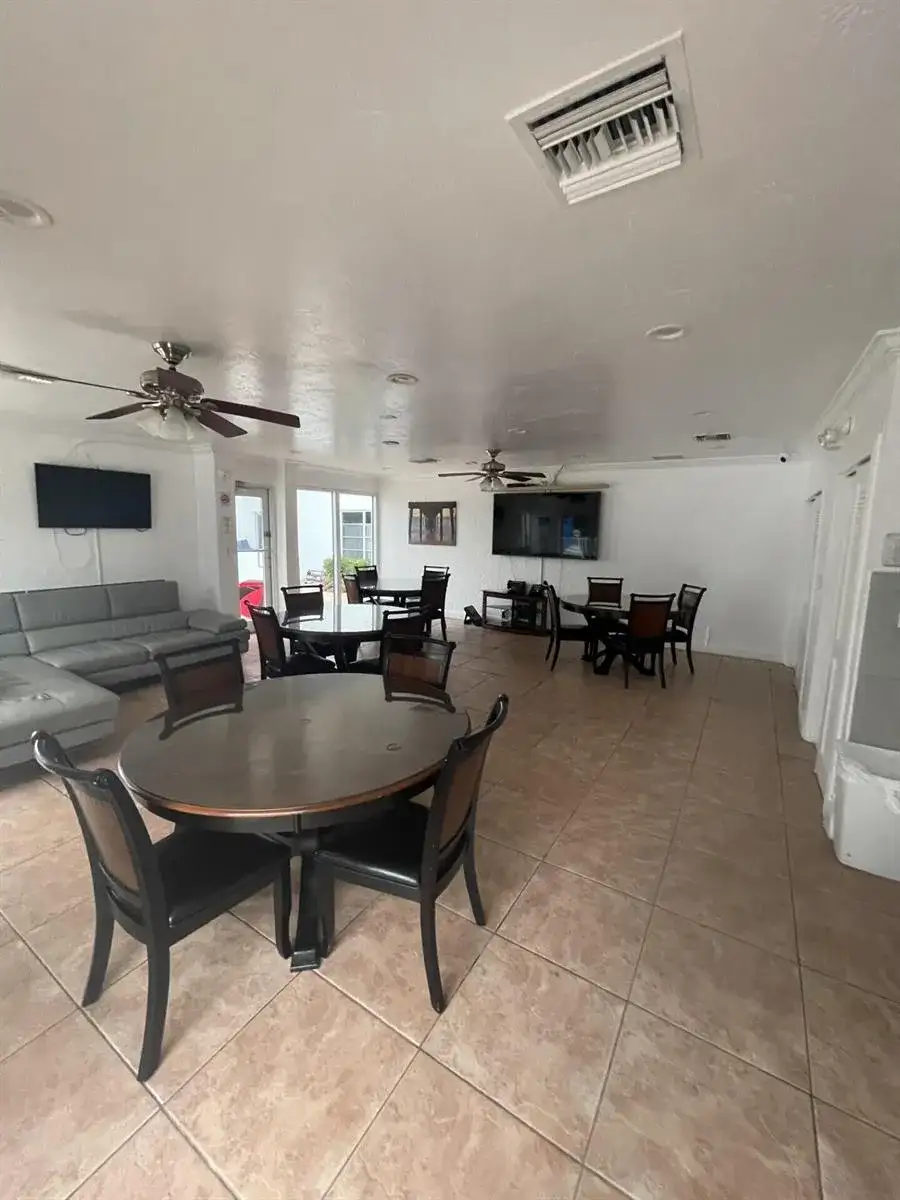 2840 NE 14TH ST Causeway # 203A, Pompano Beach FL 33062 photo 4