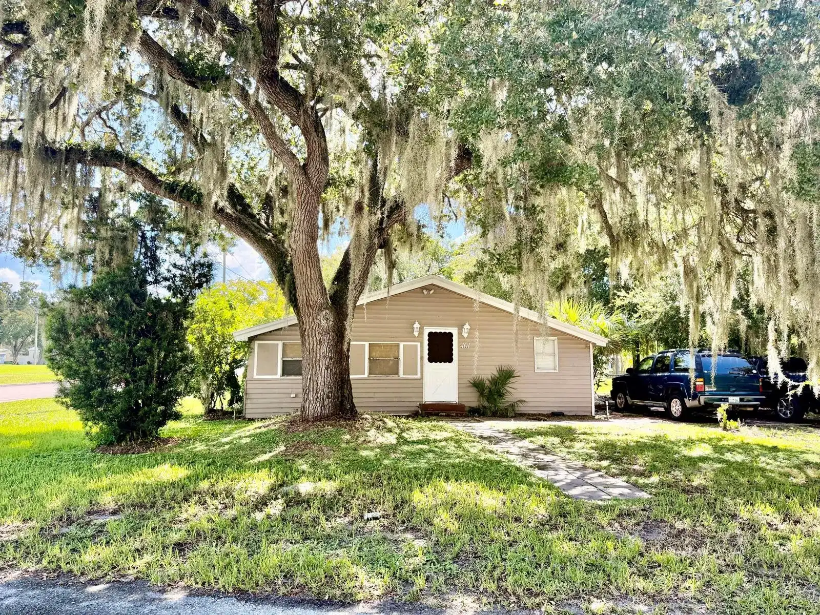401 SE 4TH Avenue, Okeechobee FL 34974