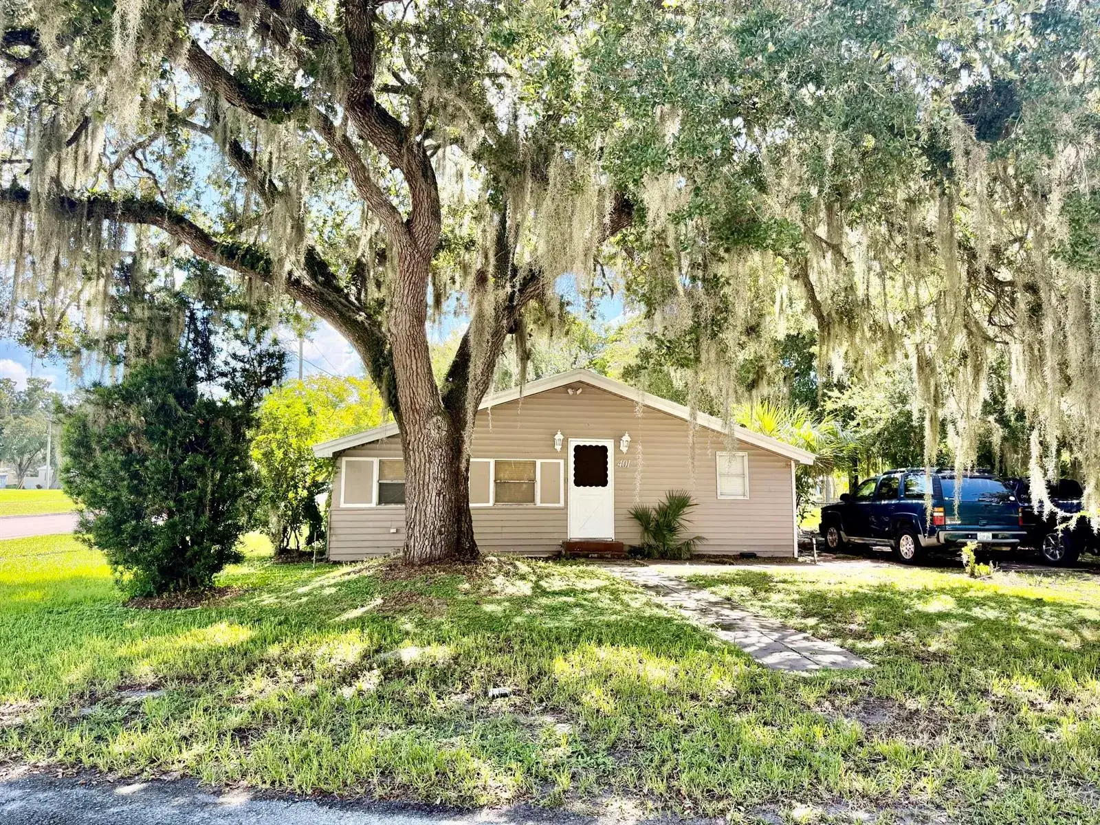 401 SE 4TH Avenue, Okeechobee FL 34974