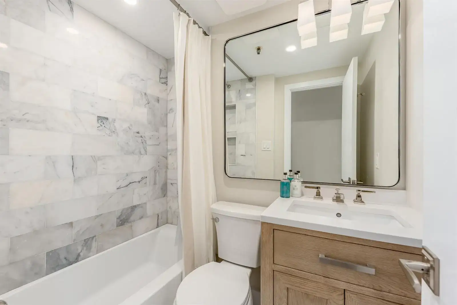 235 SUNRISE Avenue # 2211, Palm Beach FL 33480 photo 2