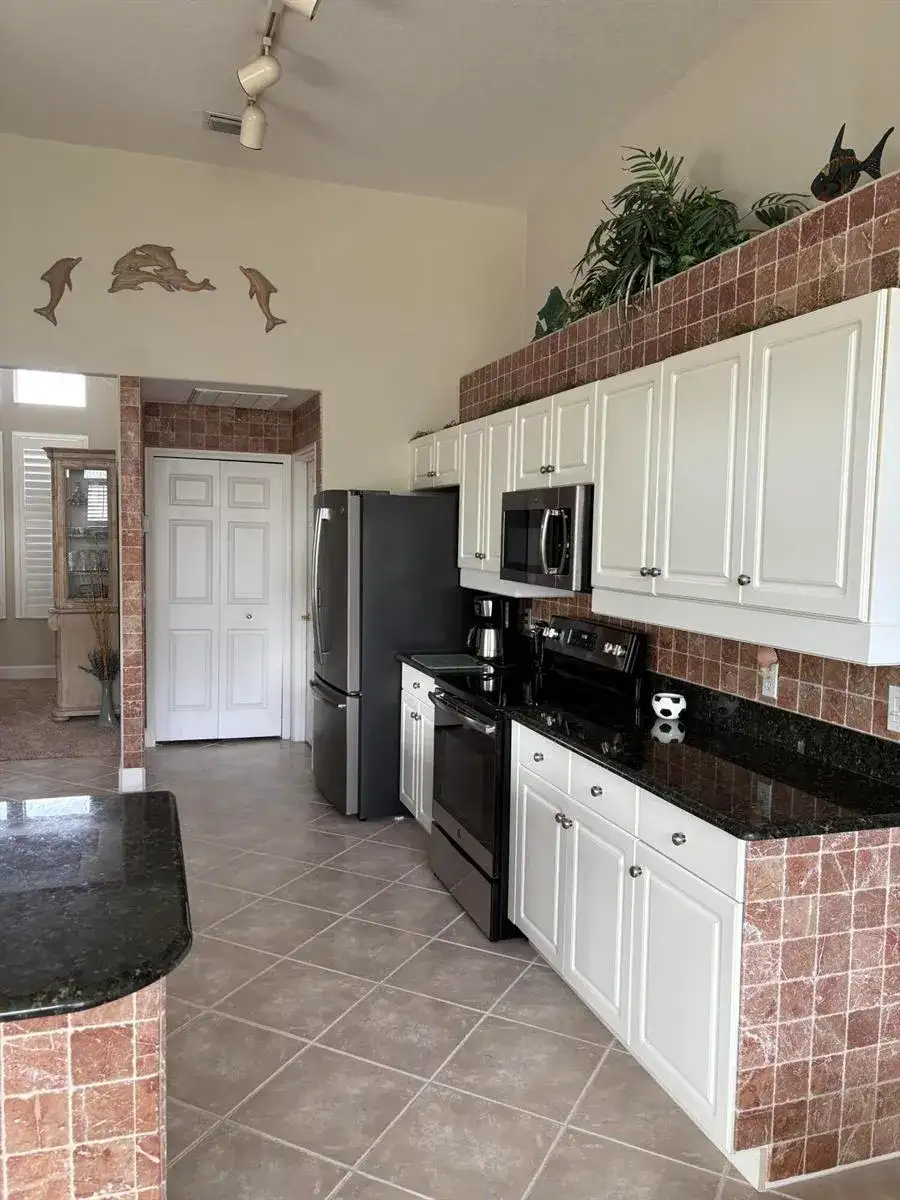 8 TROPIC LAKE Way, Ormond Beach FL 32174 photo 3