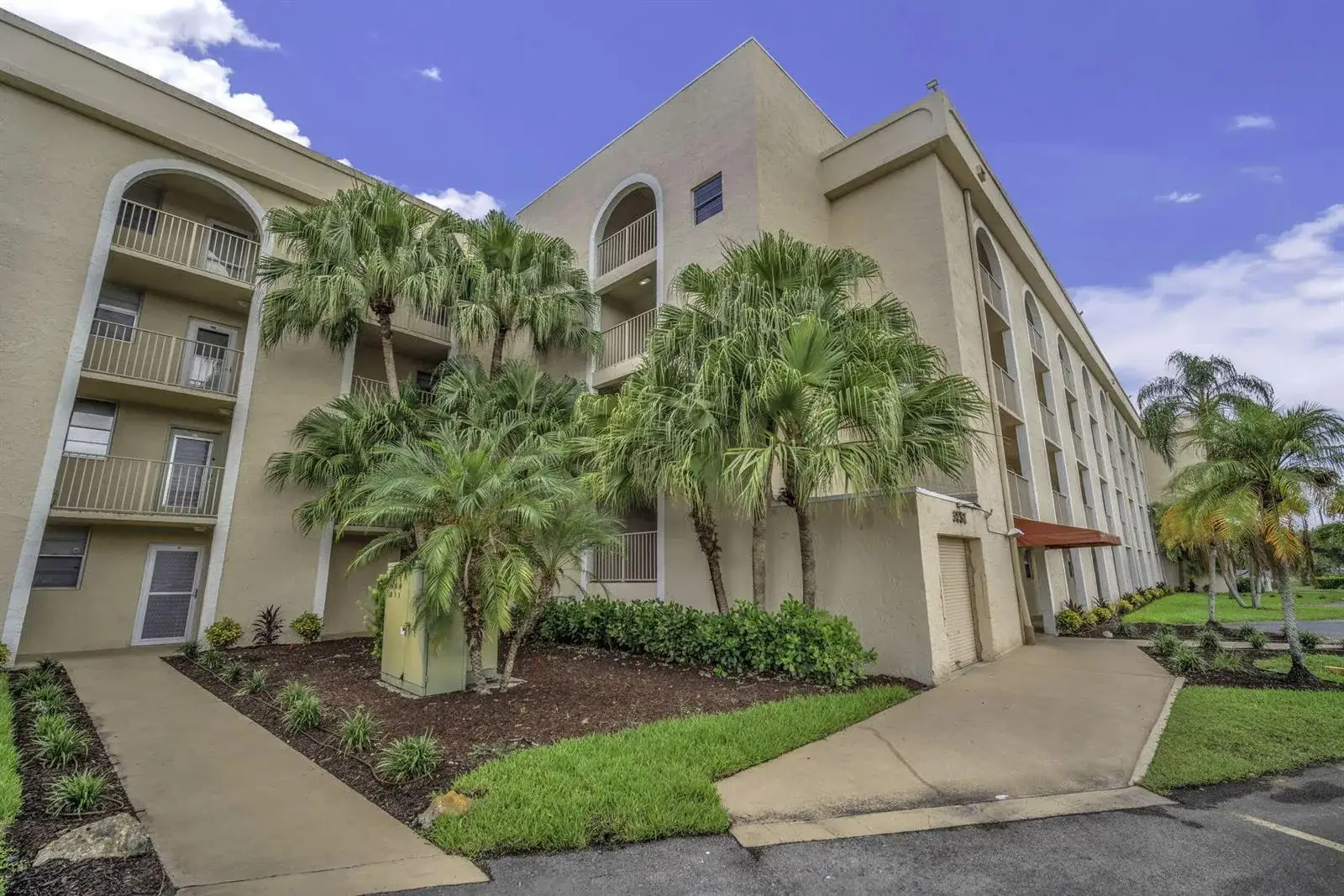 3231 Holiday Springs Boulevard # 306, Margate FL 33063