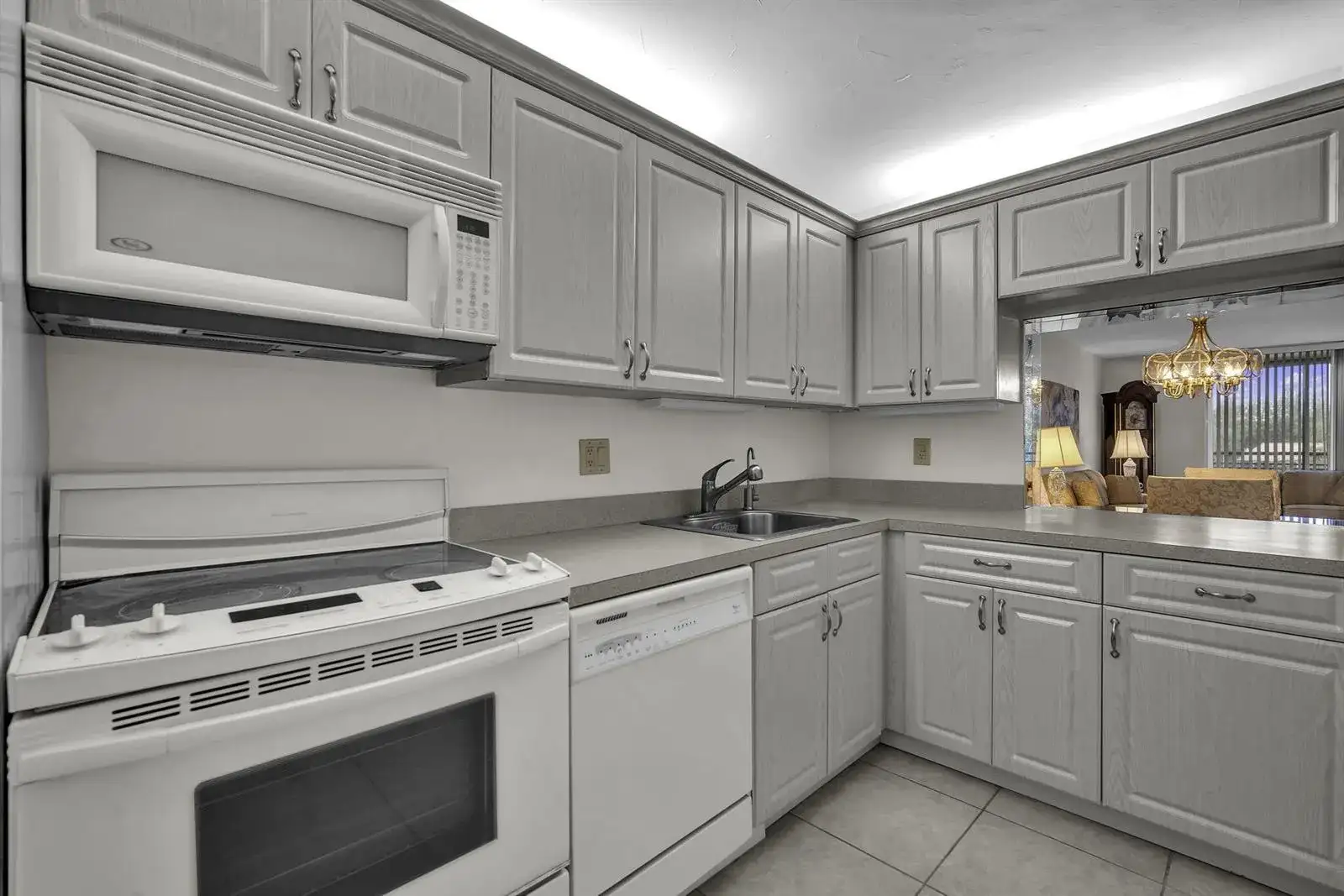 3231 Holiday Springs Boulevard # 306, Margate FL 33063 photo 3