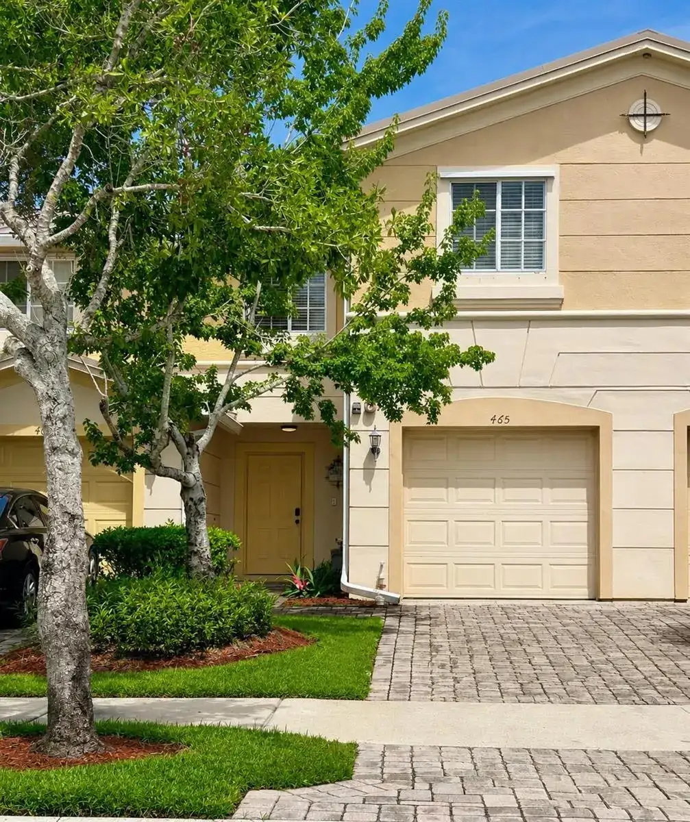 465 SE Bloxham Way SE, Stuart FL 34997 photo 2