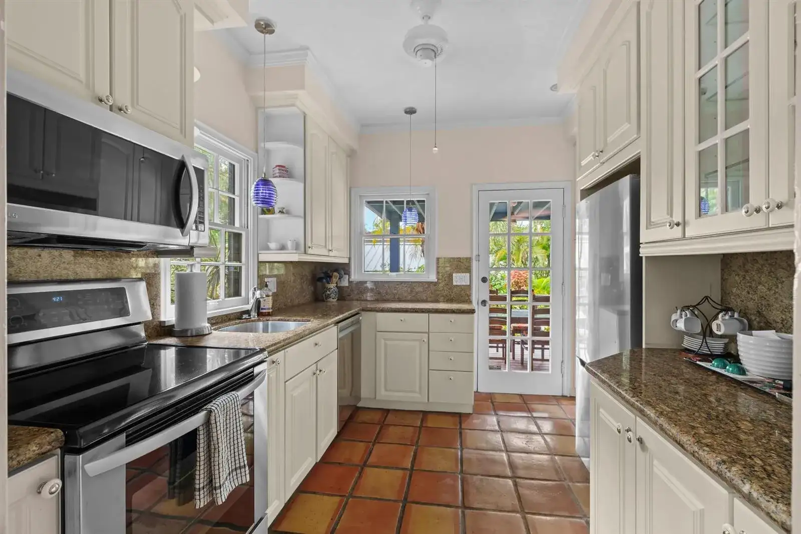 1609 NE 2ND Court, Fort Lauderdale FL 33301 photo 5