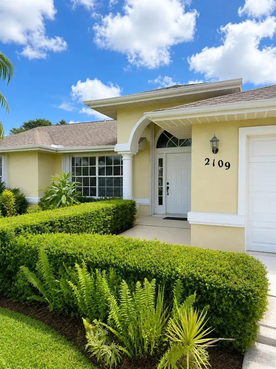 2109 SE Genoa Street, Port St. Lucie FL 34952 photo 2
