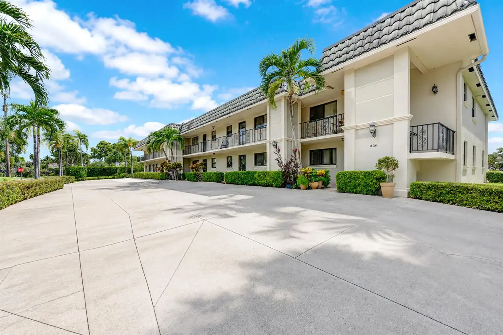 326 Northlake Drive # 201, North Palm Beach FL 33408 photo 3