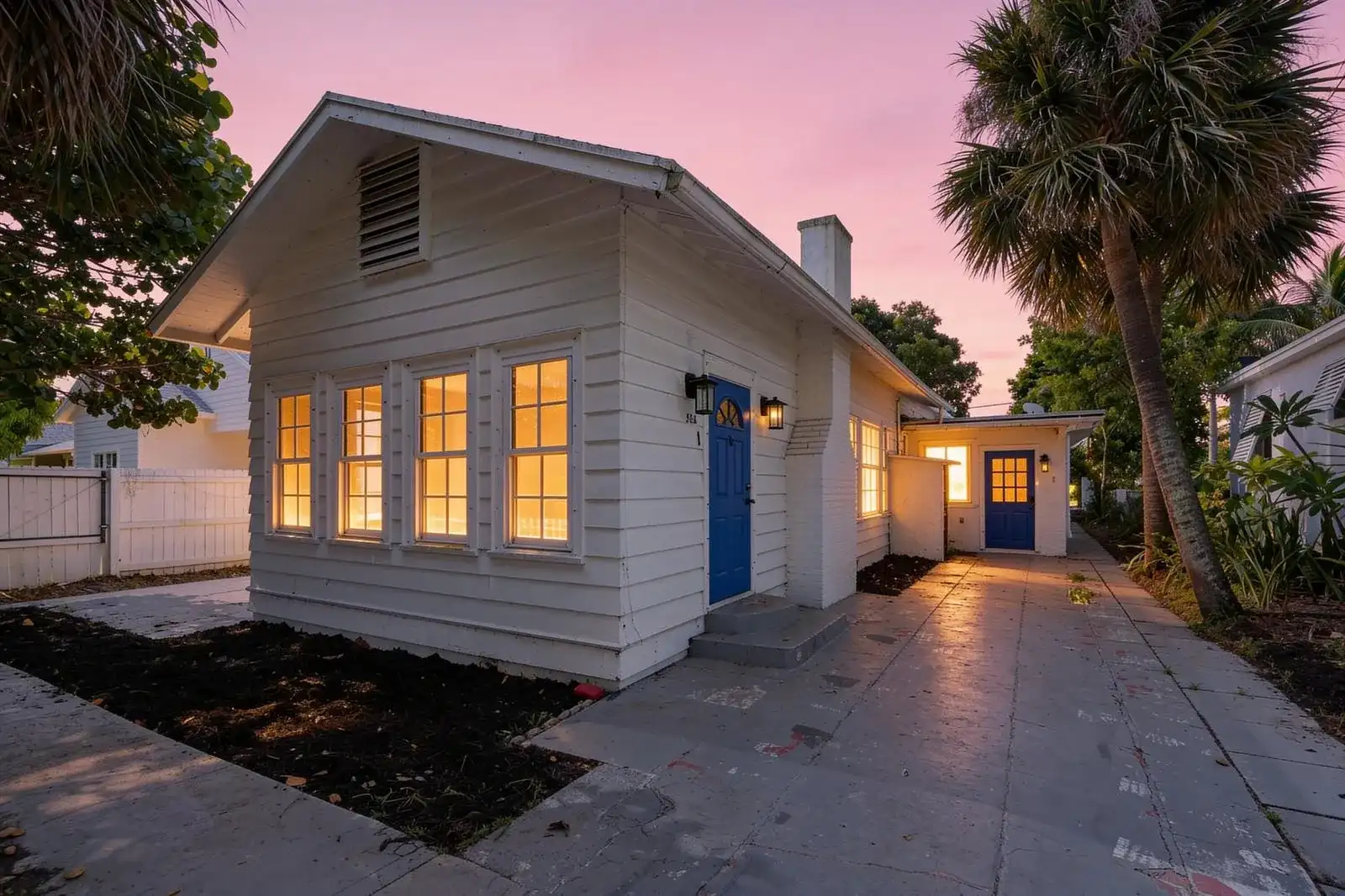 526 38TH Street, West Palm Beach FL 33407