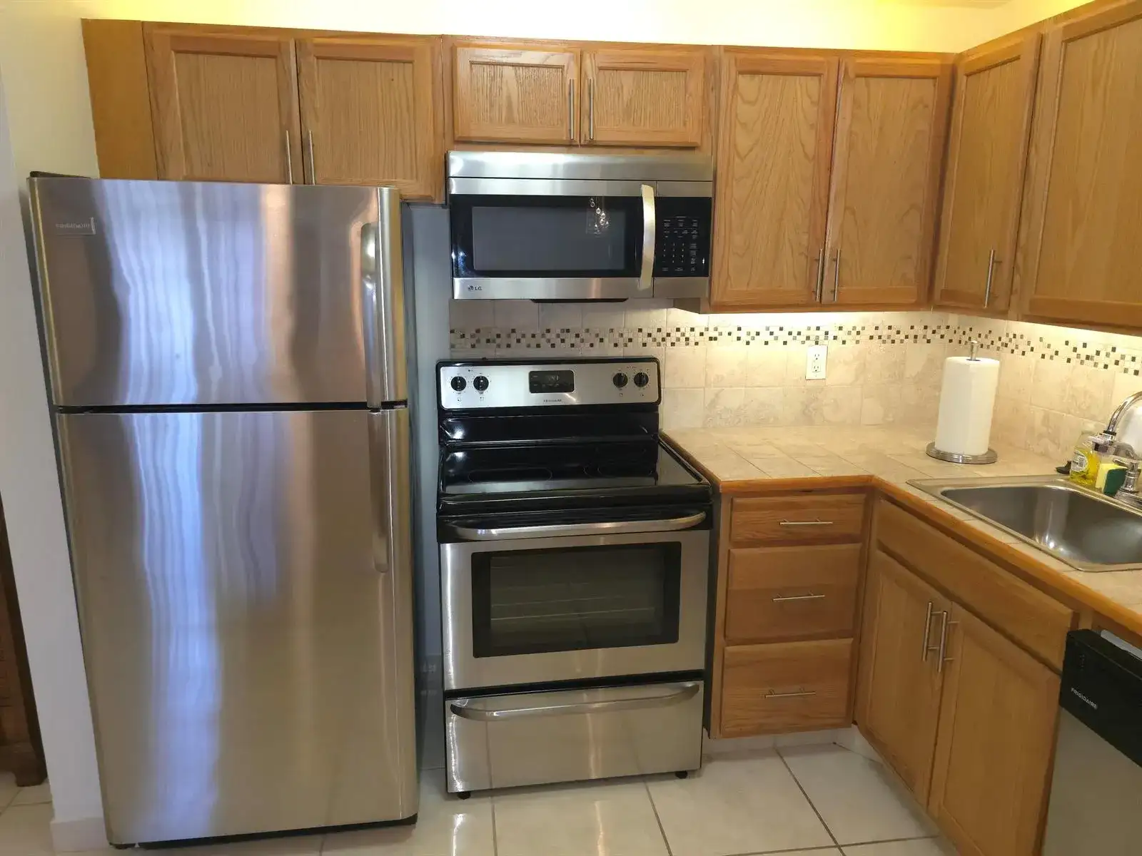 105 OXFORD 100, West Palm Beach FL 33417 photo 3