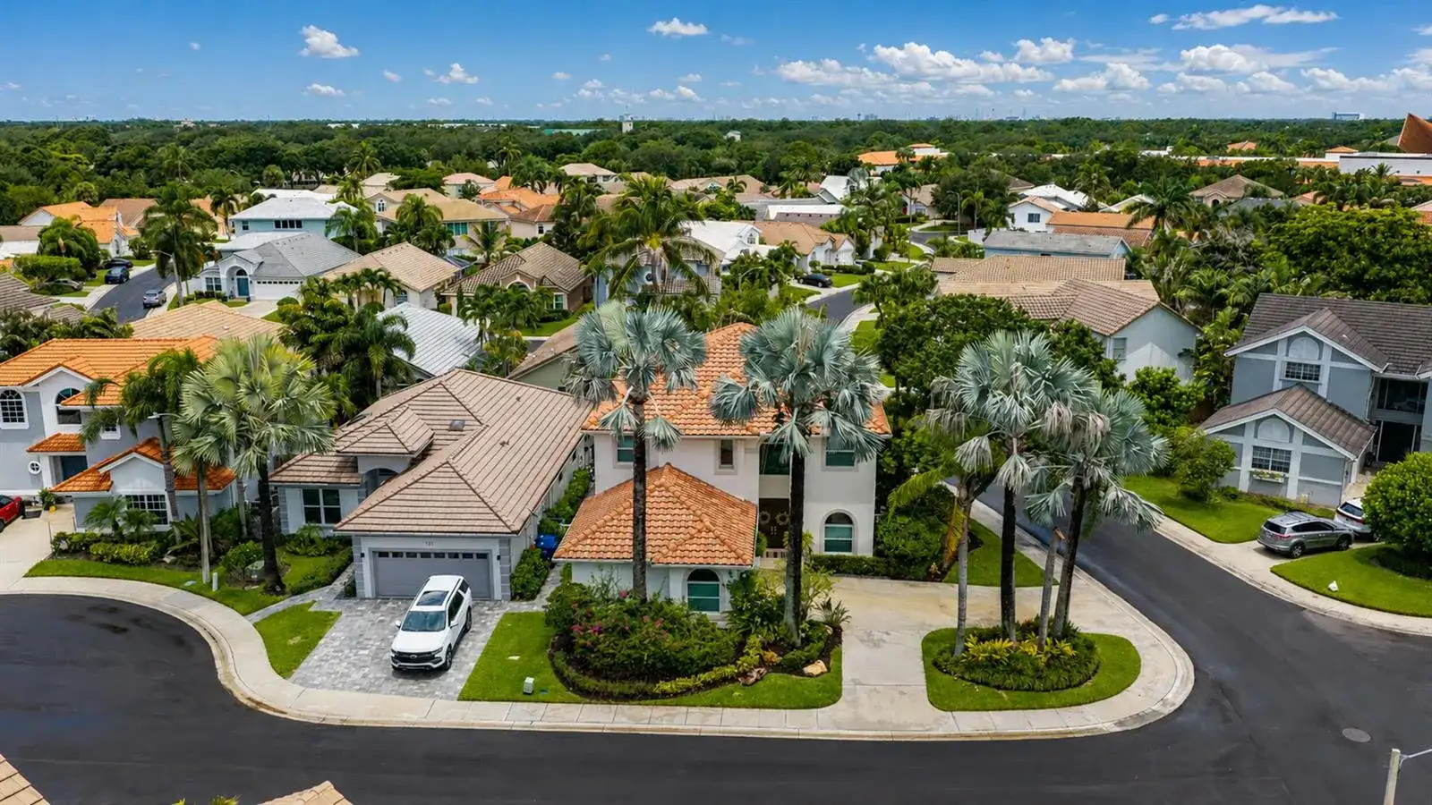 123 Augusta Court, Jupiter FL 33458 photo 2
