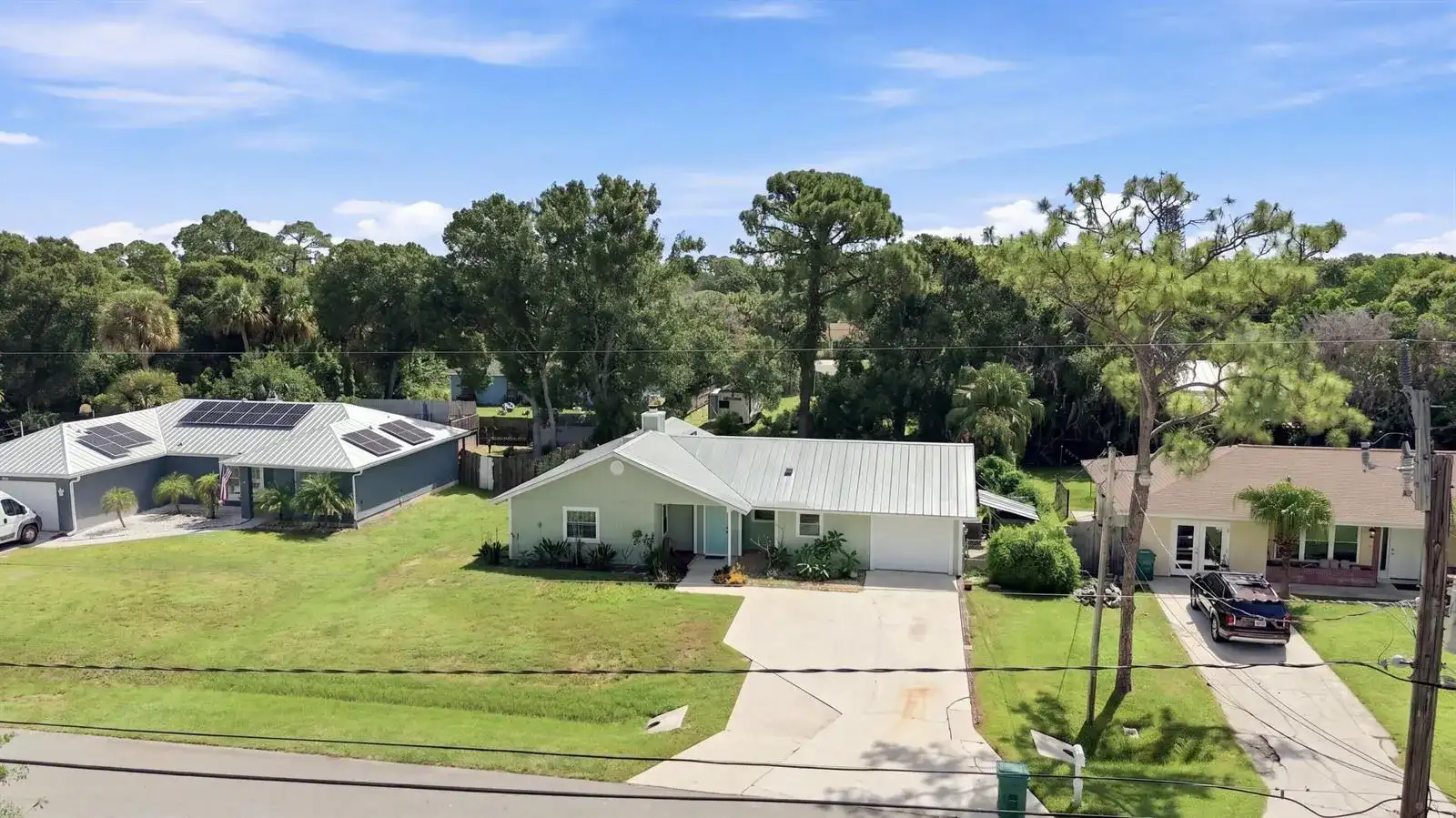 5106 Seagrape Drive, Fort Pierce FL 34982 photo 3