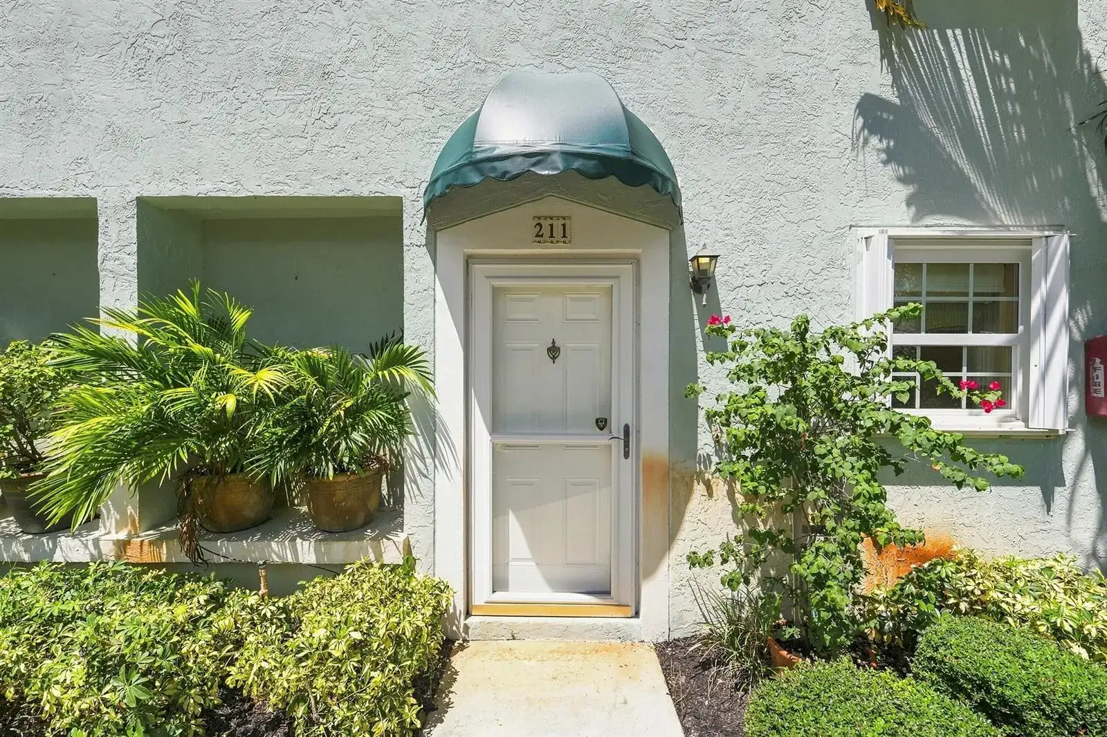 211 Waterside Drive, Hypoluxo FL 33462 photo 3