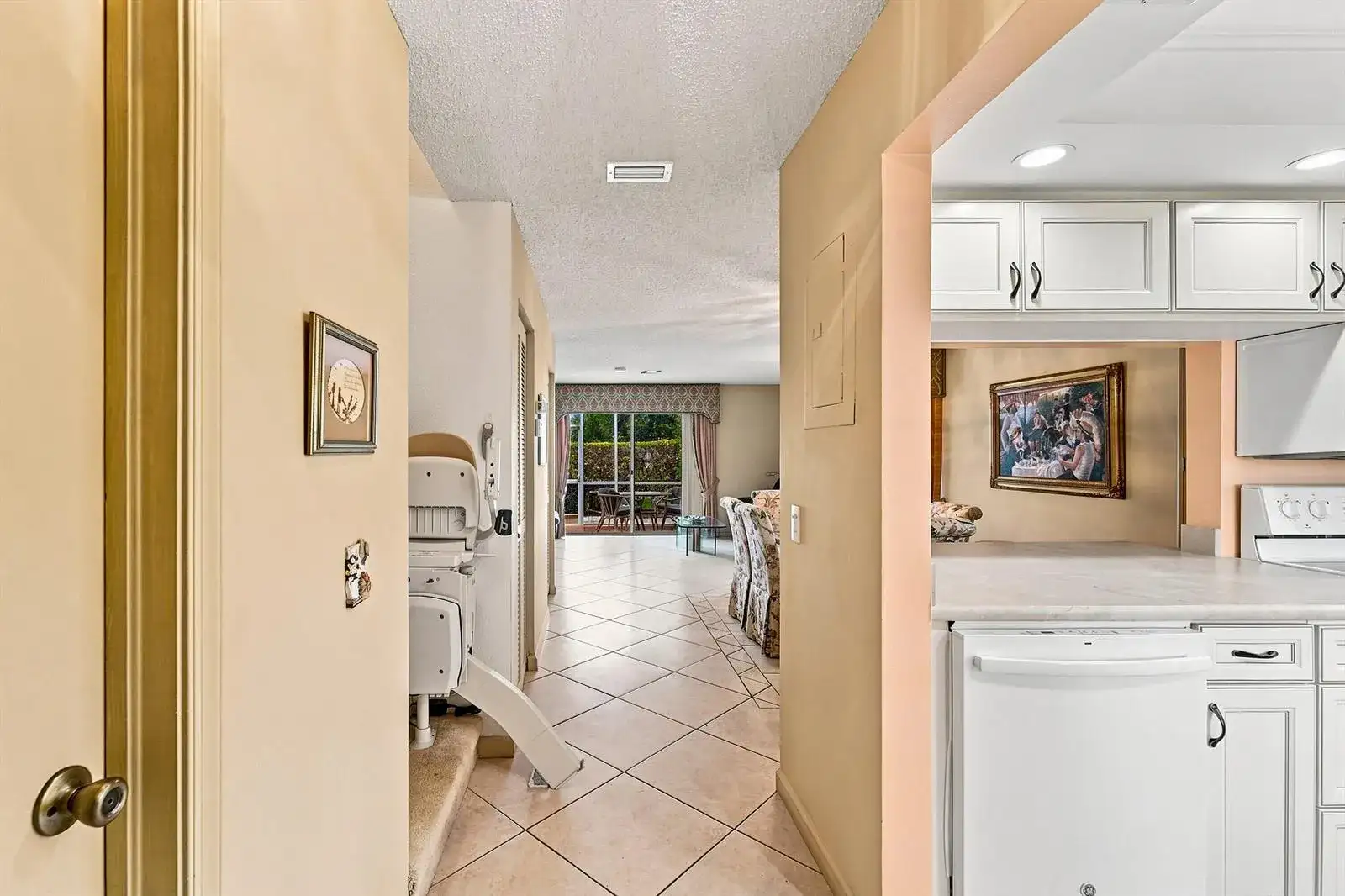211 Waterside Drive, Hypoluxo FL 33462 photo 5