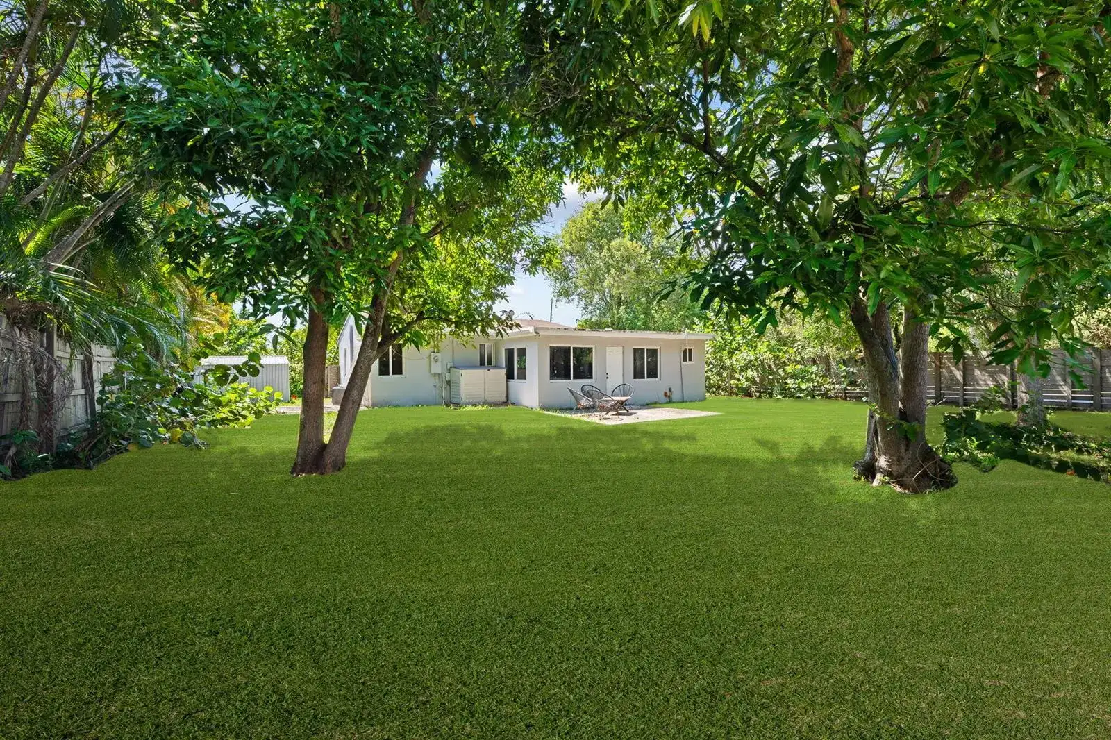 1544 NW 5th Avenue, Fort Lauderdale FL 33311 photo 2