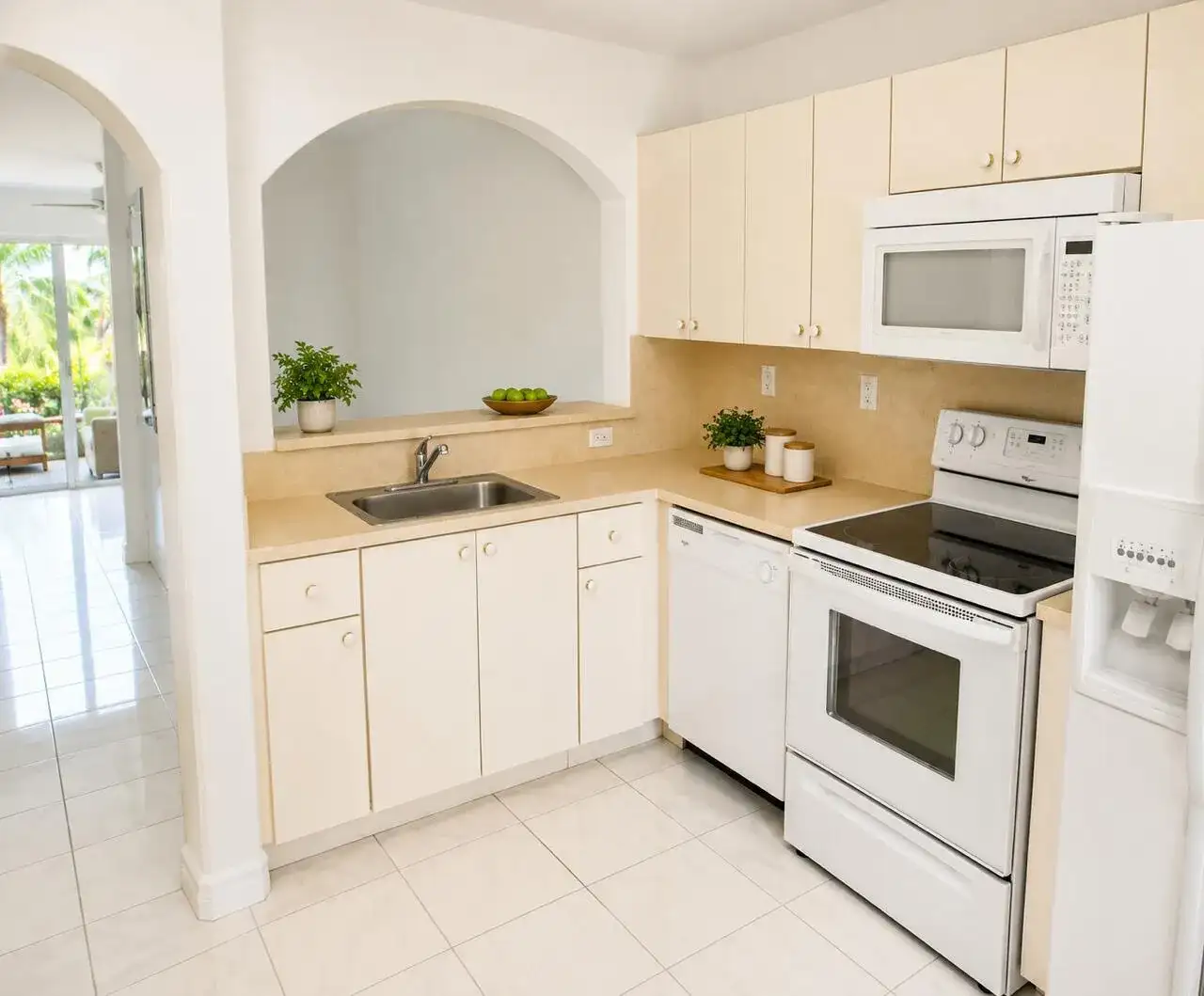 925 NE 34 Avenue # 103, Homestead FL 33033 photo 4