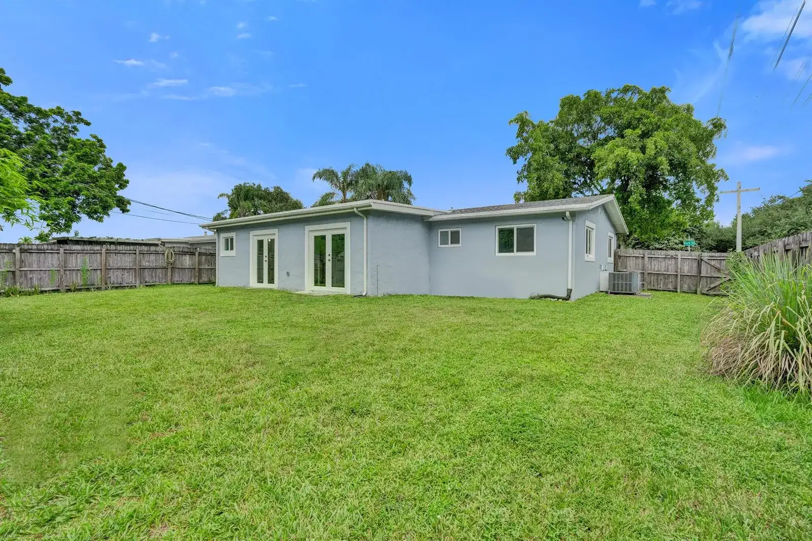 6400 PARK Street, Hollywood FL 33024 photo 3