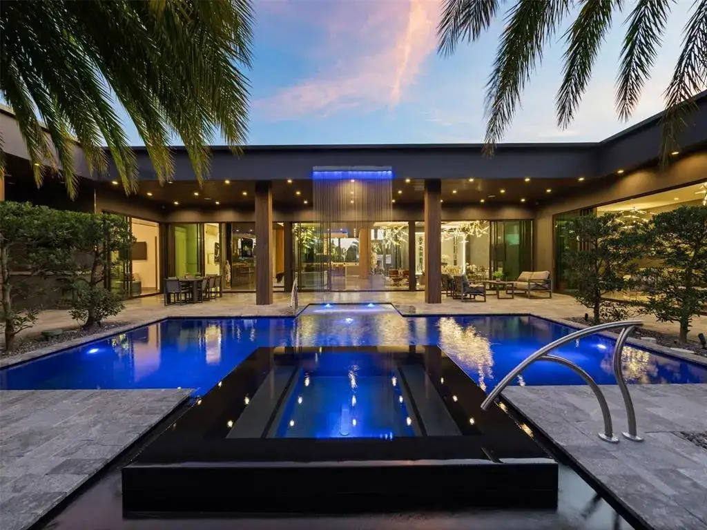 2213 NE 37TH Drive, Fort Lauderdale FL 33308