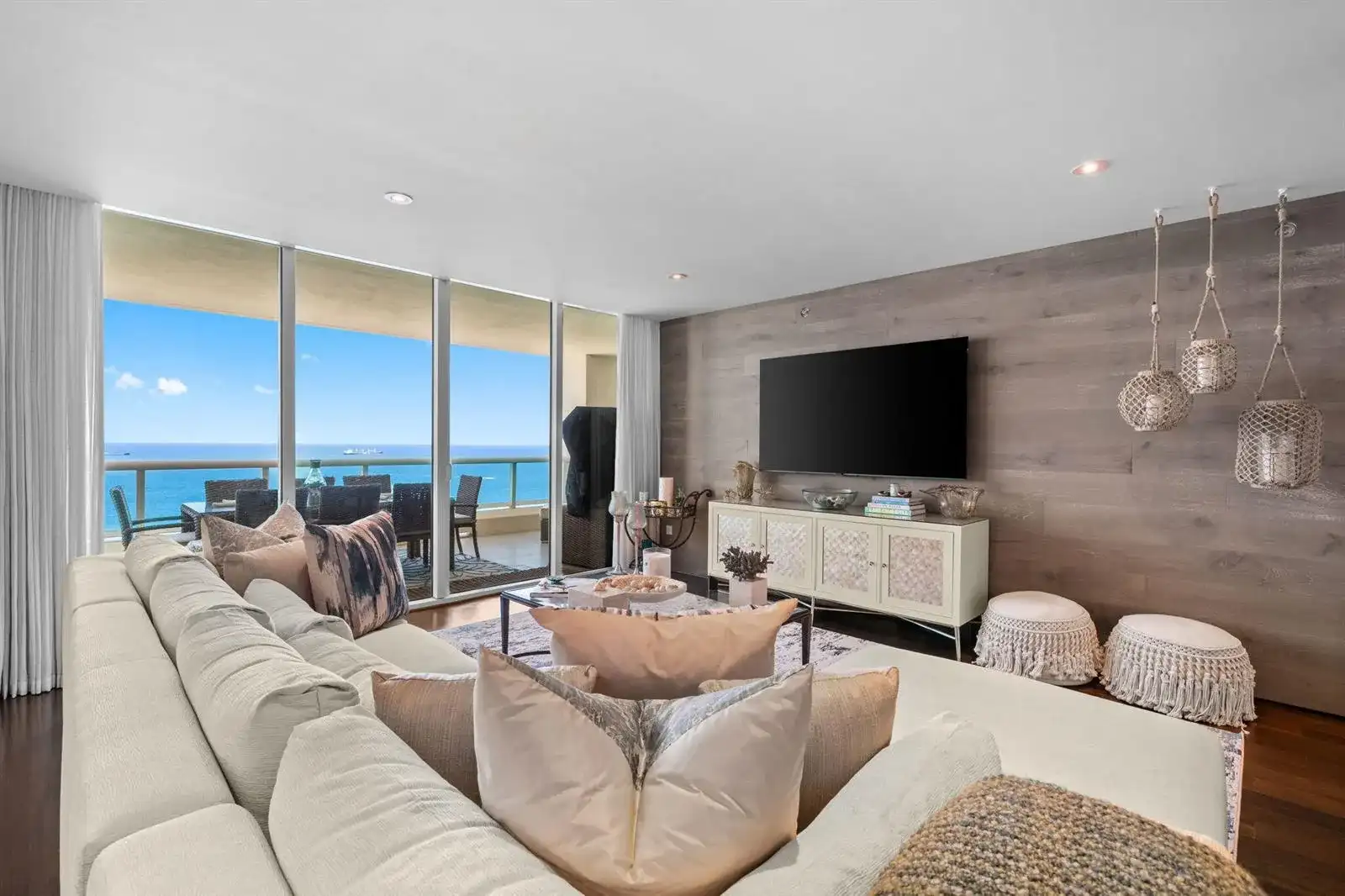 101 S FORT LAUDERDALE BEACH Boulevard # 2303, Fort Lauderdale FL 33316