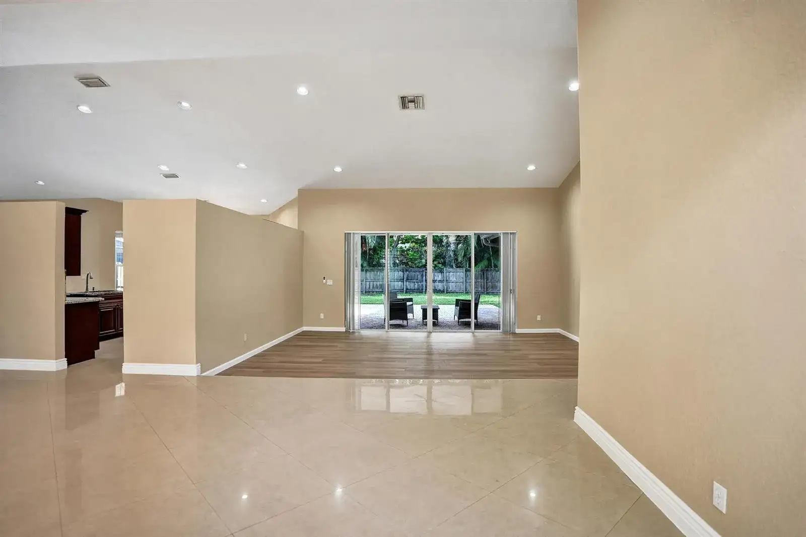 10255 GUATEMALA Street, Cooper City FL 33026 photo 4