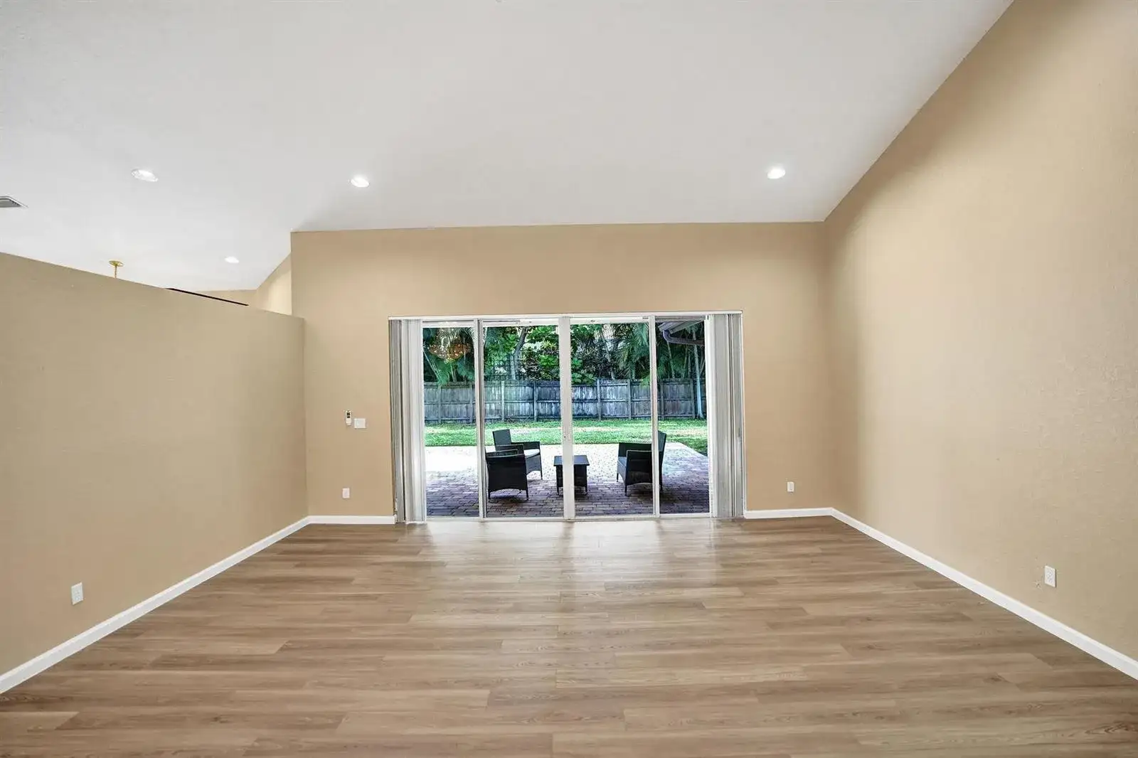 10255 GUATEMALA Street, Cooper City FL 33026 photo 5