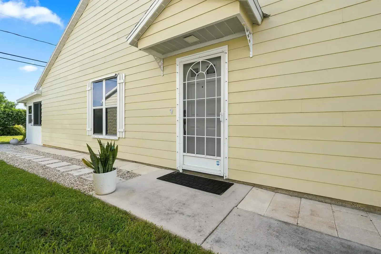 2543 SE Tropical E Circle, Port St. Lucie FL 34952 photo 4