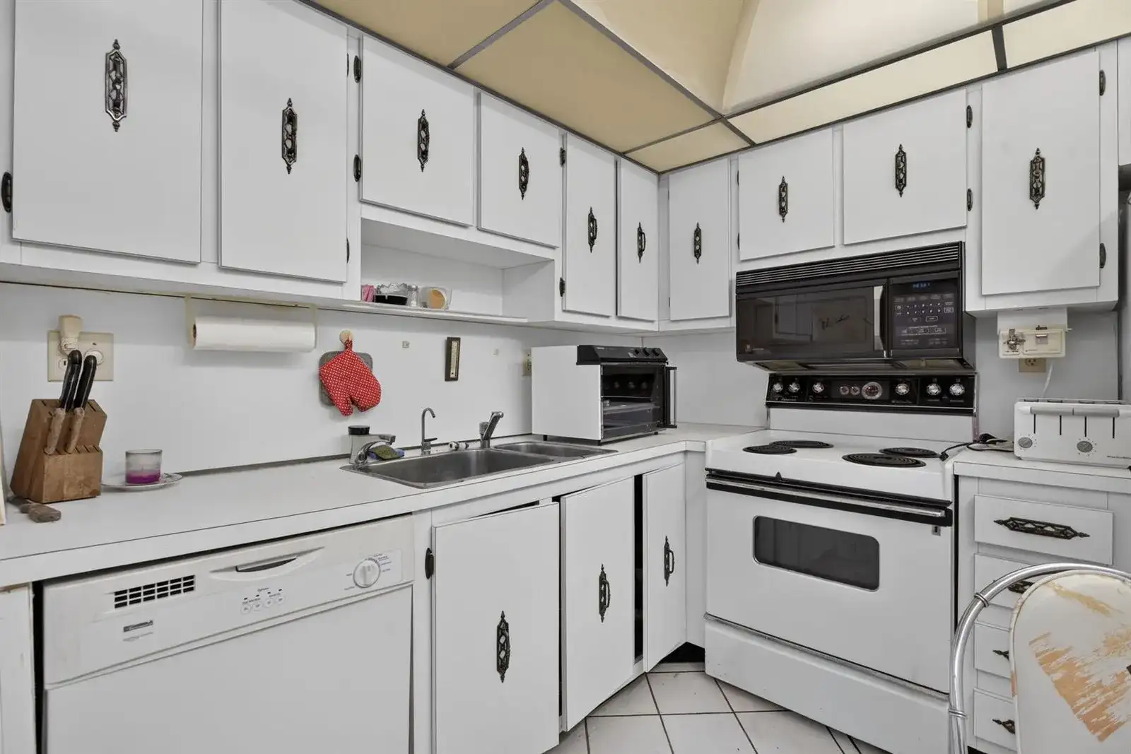 3920 INVERRARY Boulevard # 301C, Lauderhill FL 33319 photo 5