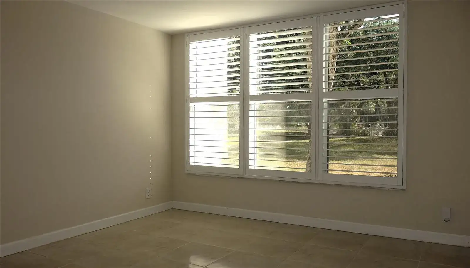 2600 S Course Drive # 104, Pompano Beach FL 33069 photo 2