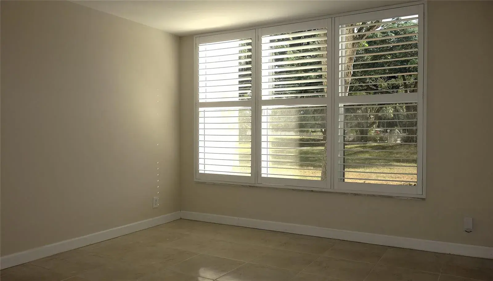 2600 S Course Drive # 104, Pompano Beach FL 33069