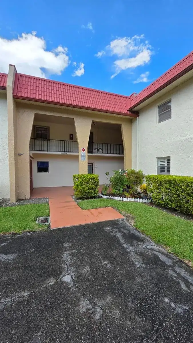 319 LAKE FRANCES Drive # 319, West Palm Beach FL 33411 photo 2
