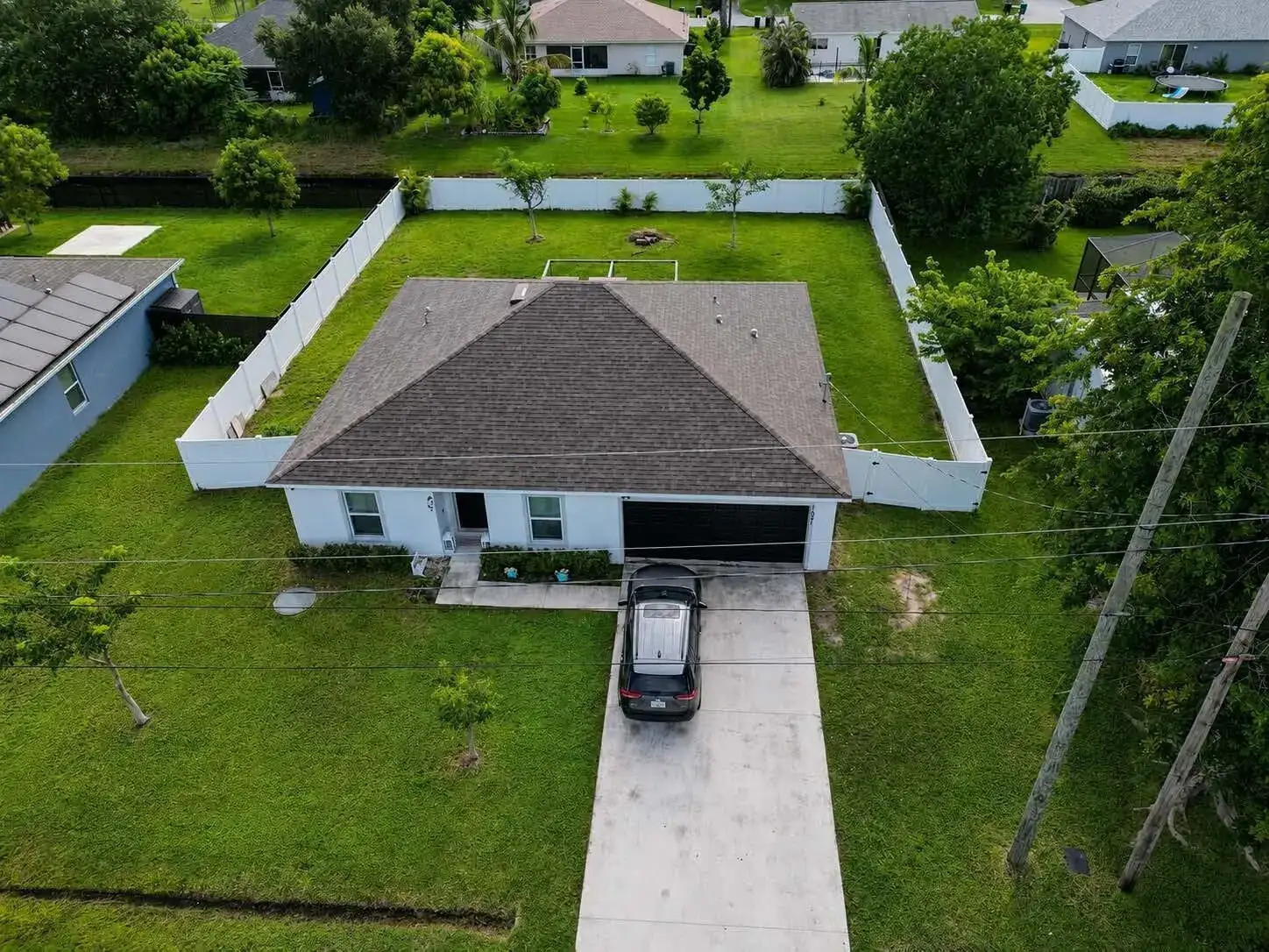 1921 SE JOYNER Circle, Port St. Lucie FL 34952 photo 3