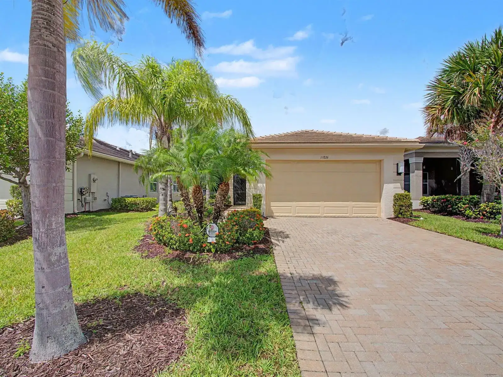 11826 SW Brighton Falls Drive, Port St. Lucie FL 34987 photo 5