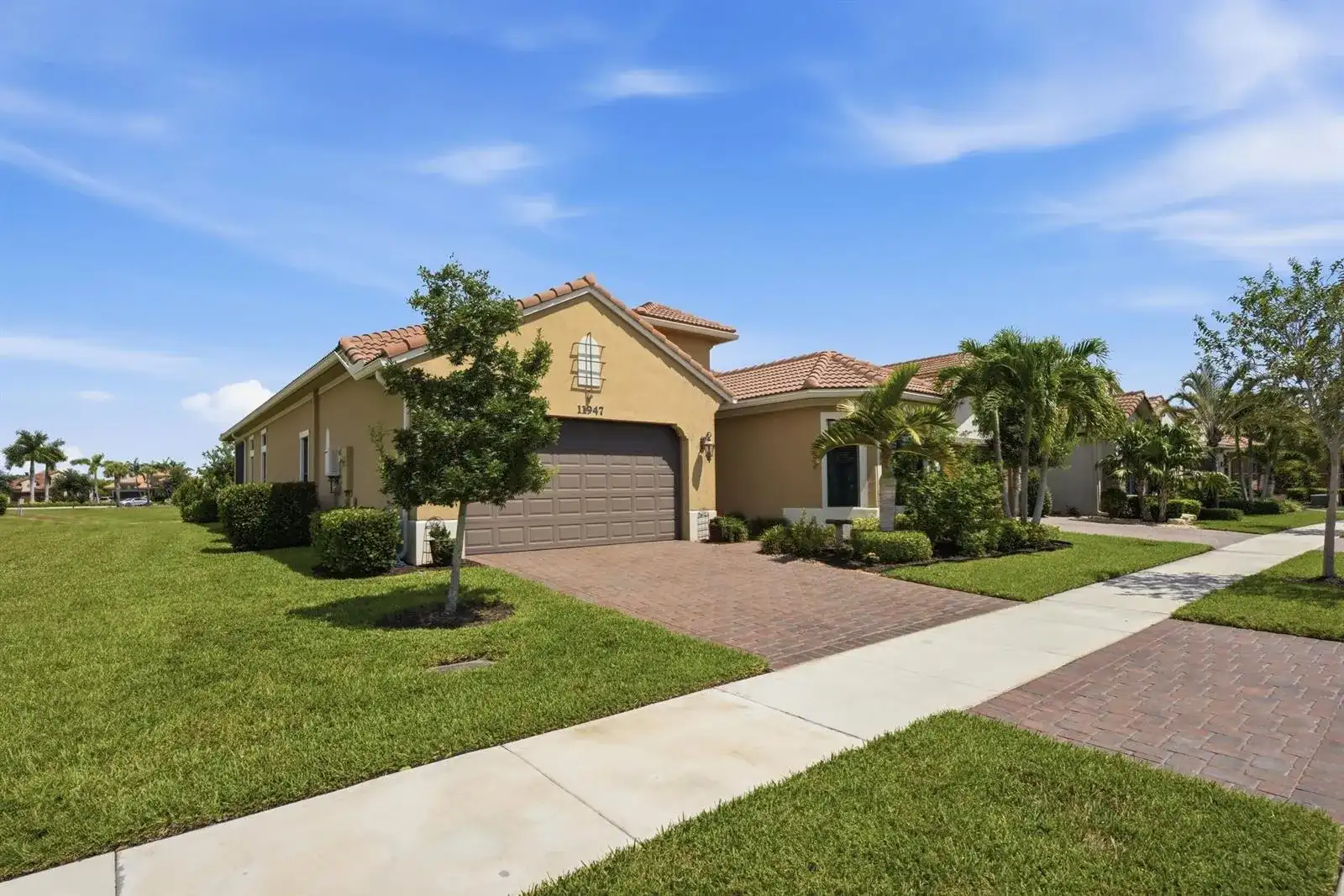 11947 Haga Run, Parkland FL 33076 photo 2