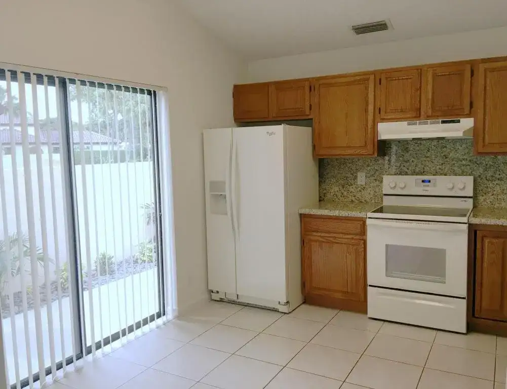 3095 Inglewood Terrace, Boca Raton FL 33431 photo 2