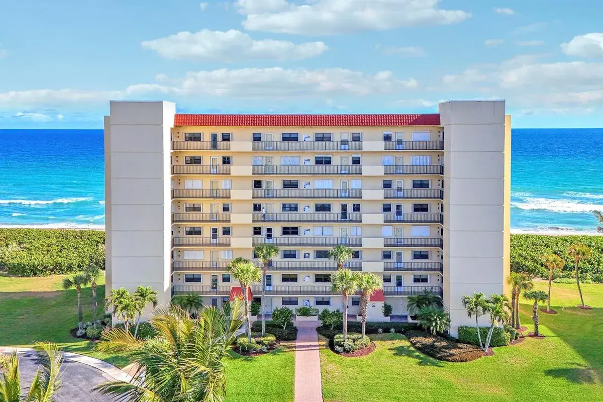 7420 S OCEAN Drive # 211, Jensen Beach FL 34957