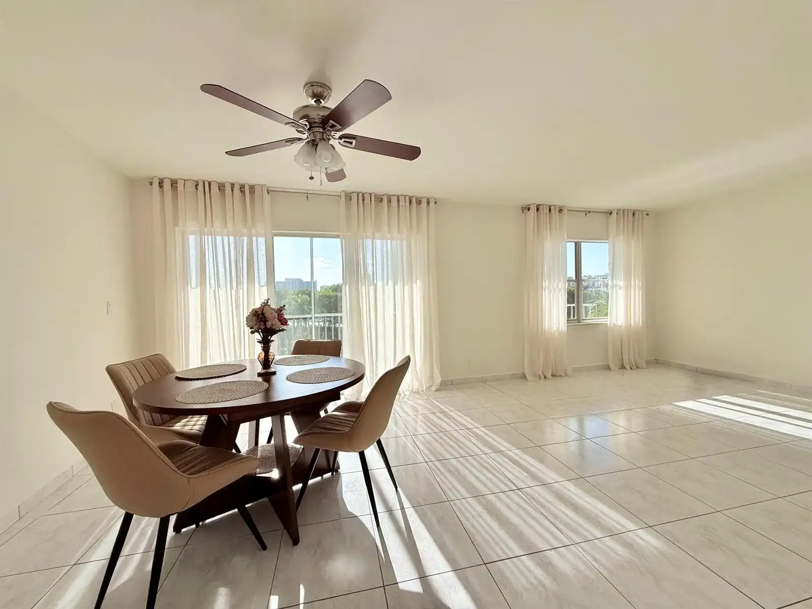 200 DIPLOMAT Parkway # 520, Hallandale Beach FL 33009