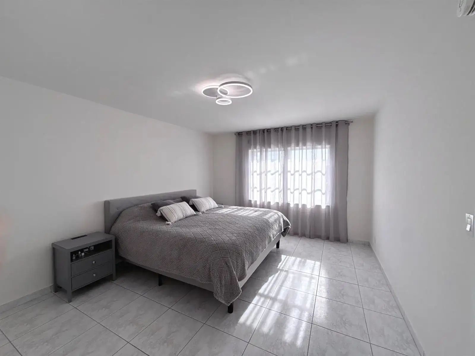 200 DIPLOMAT Parkway # 520, Hallandale Beach FL 33009 photo 4