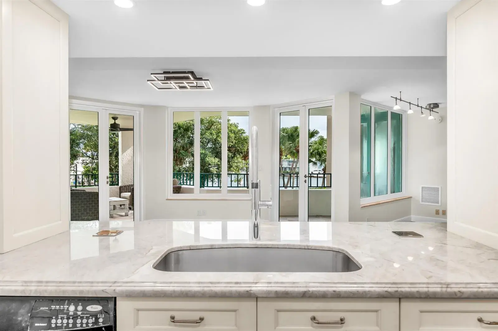 100 SE 5TH Avenue # 202, Boca Raton FL 33432