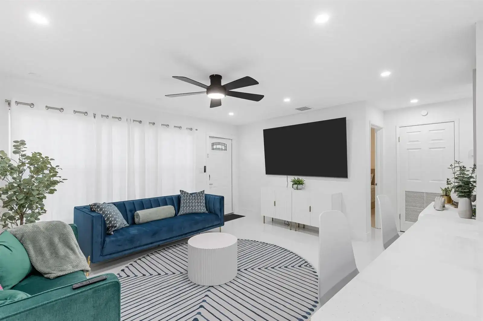 1621 NE 1ST Avenue, Pompano Beach FL 33060 photo 4