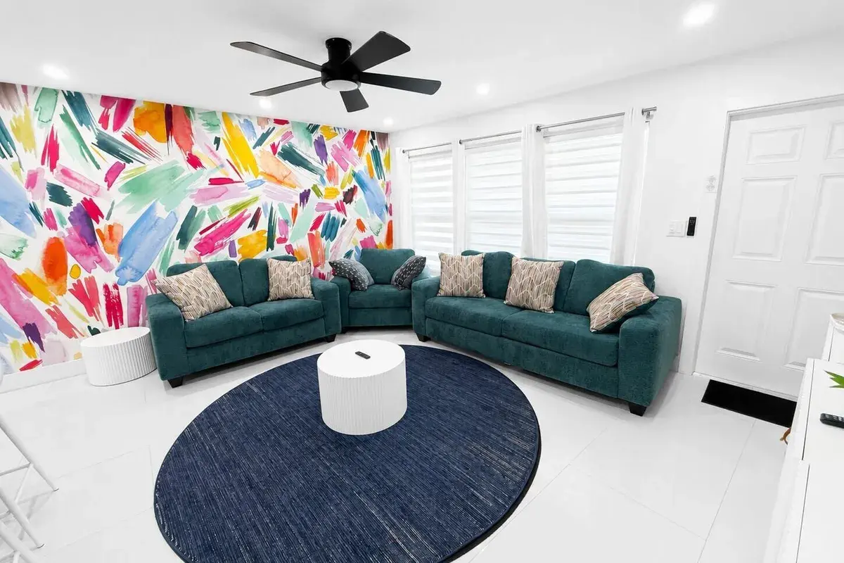 1621 NE 1ST Avenue, Pompano Beach FL 33060