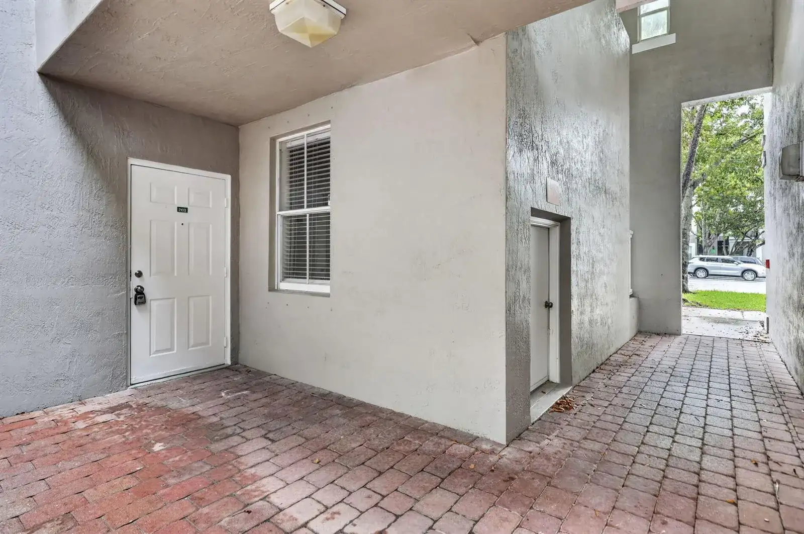 2103 SHOMA Drive # 122, Royal Palm Beach FL 33414 photo 2