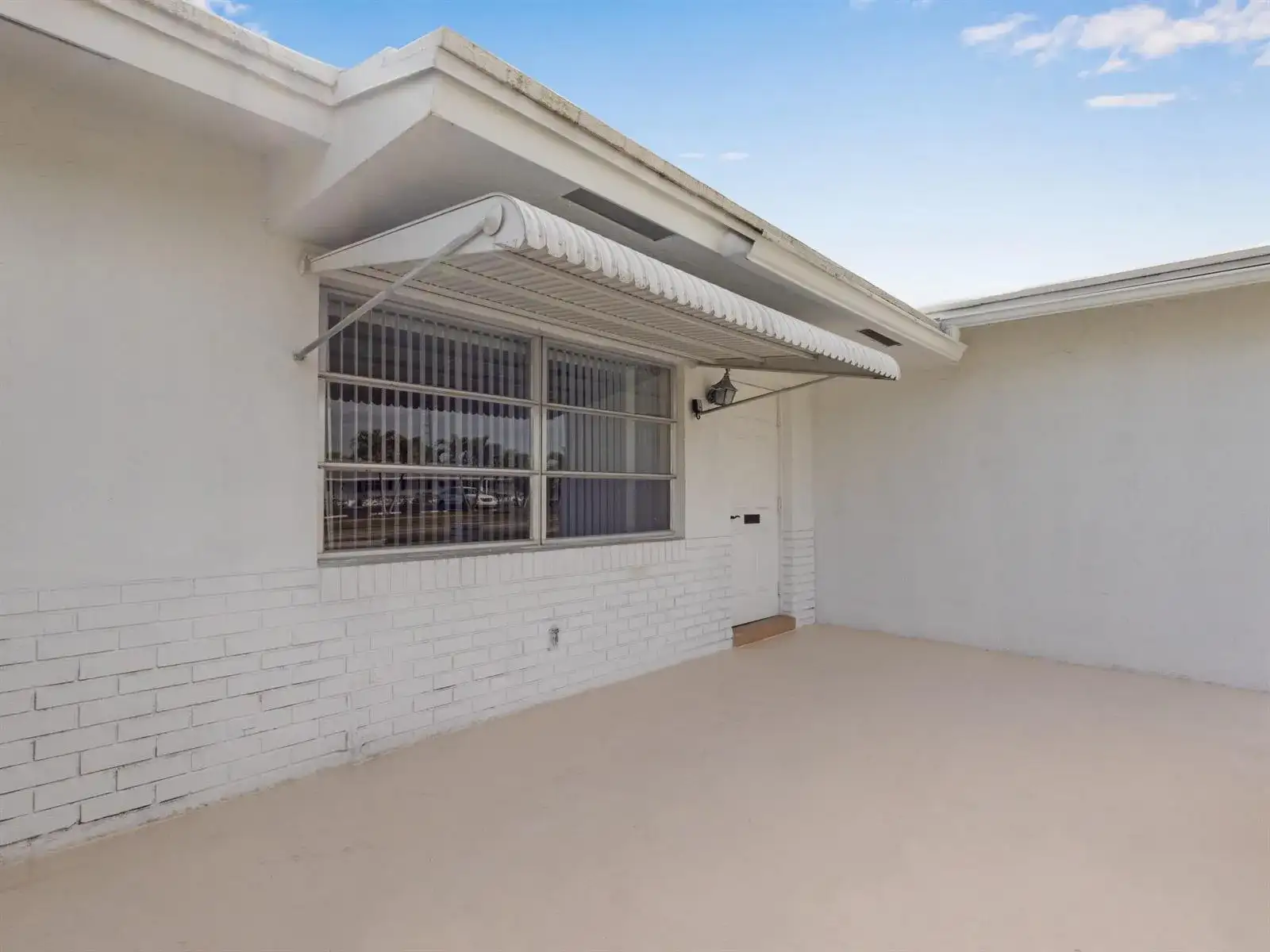 2016 SW Golf Lane SW, Boynton Beach FL 33426 photo 4