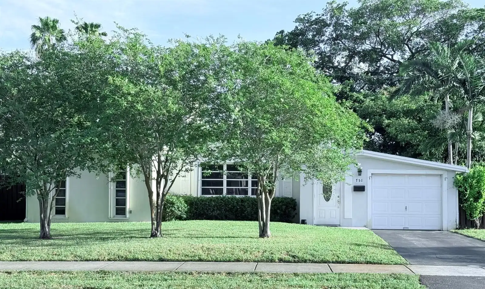 751 NE 61ST Street, Oakland Park FL 33334