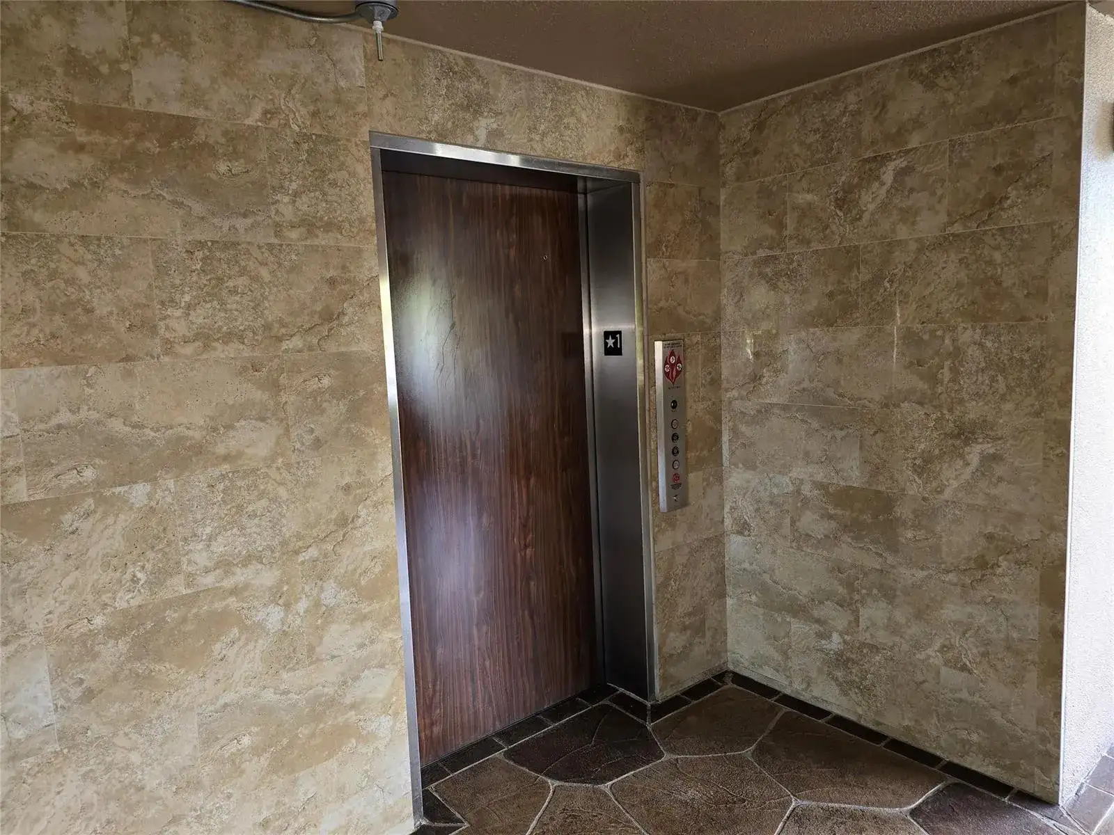 1200 SW 137TH Avenue # 312E, Pembroke Pines FL 33027 photo 3