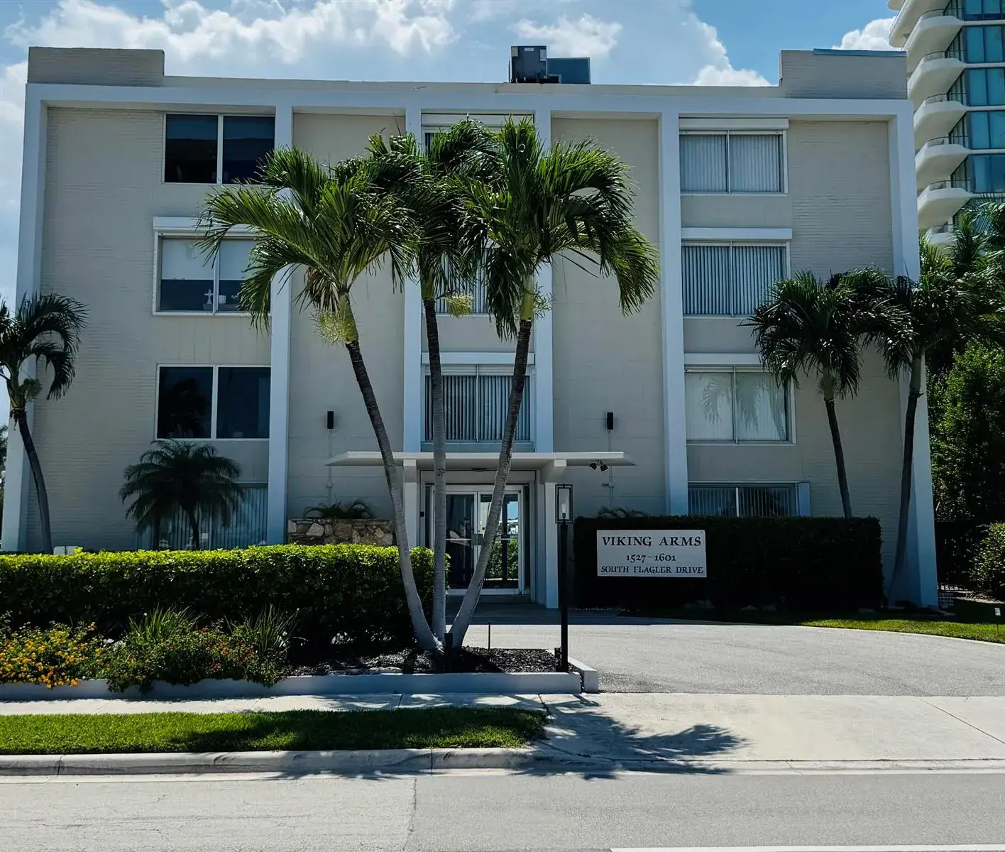 1527 S FLAGLER Drive # 112F, West Palm Beach FL 33401